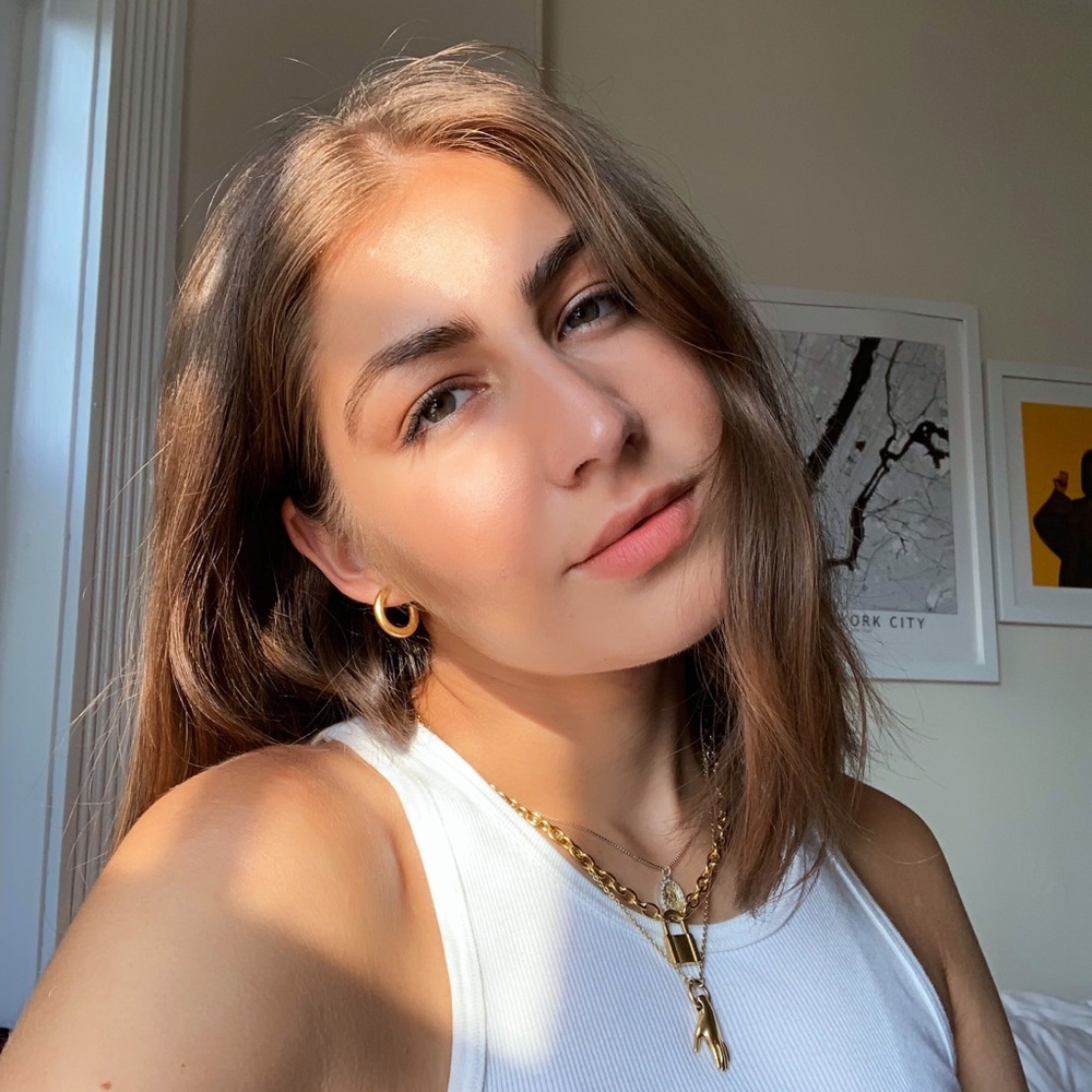 Meet your Posher, Maya